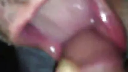 Busty Britney琥珀が彼女の湿潤滑り食べられる エロ 動画 アニメ