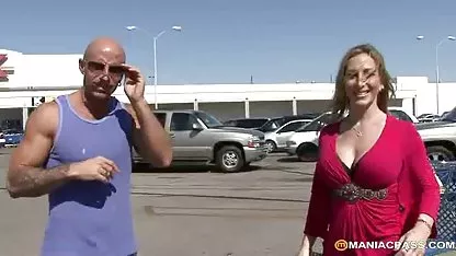 ベビーシッターが積 エロ 巨乳